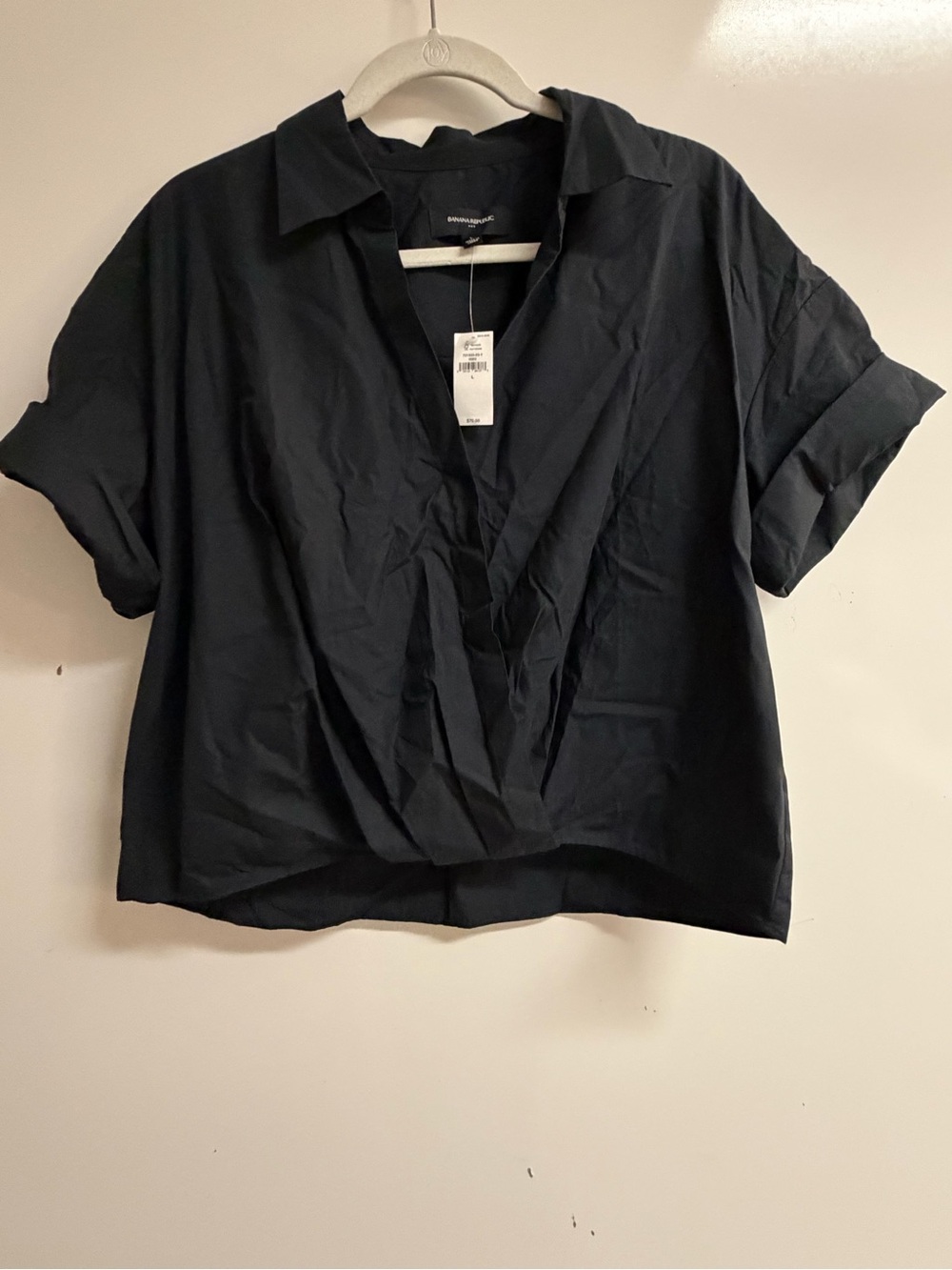 Banana Republic Factory Black Short-Sleeve V-Neck Collared Blouse